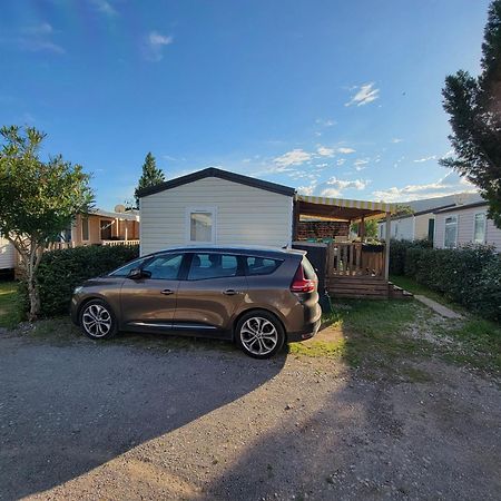 Mobilhome Au Camping Les Salins De La Gardiole Ex Camping Europe Vic-la-Gardiole Exterior photo